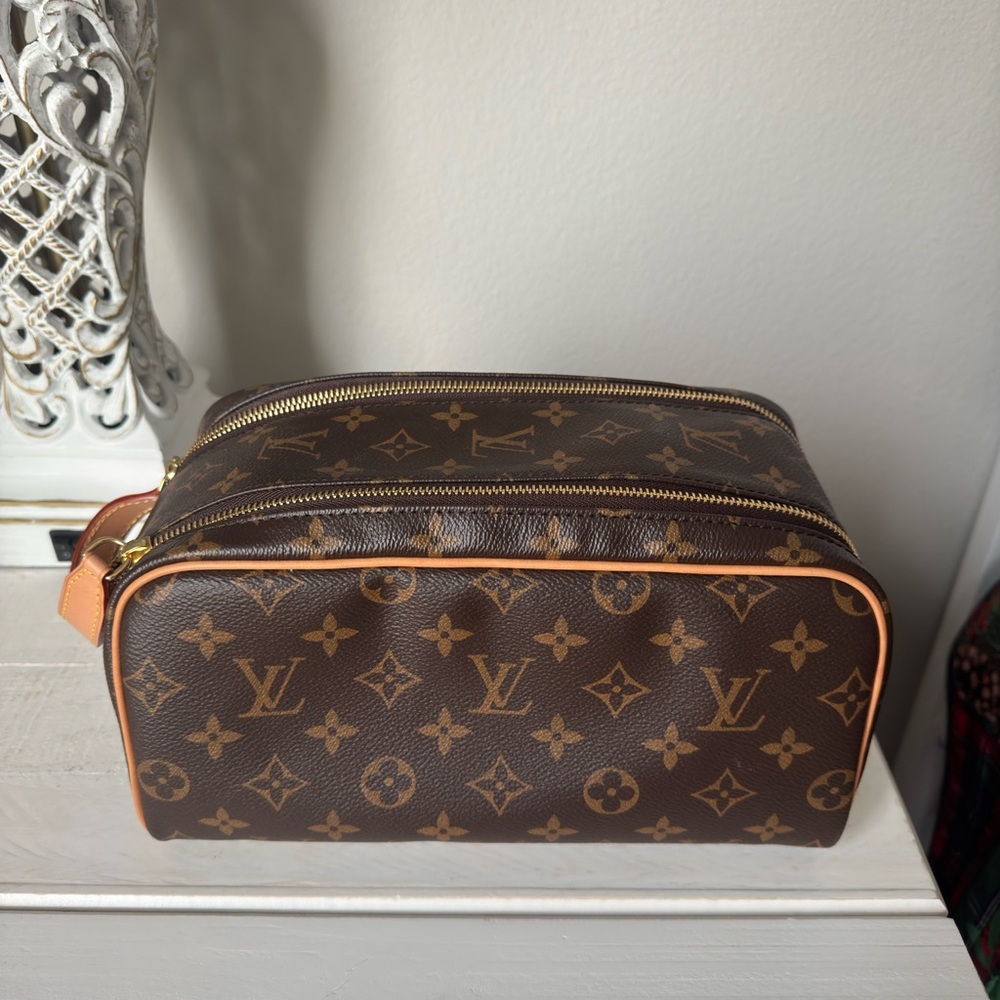 Louis Vuitton Monogram Dopp Kit